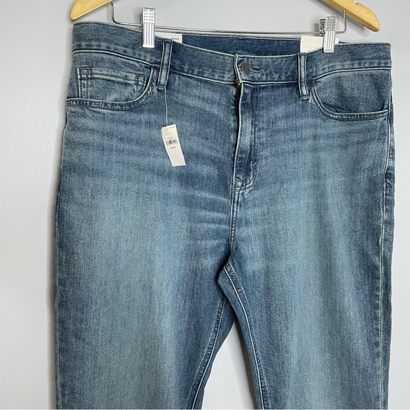 Banana Republic Slim Fit Organic Cotton Jean - Picture 5 of 10